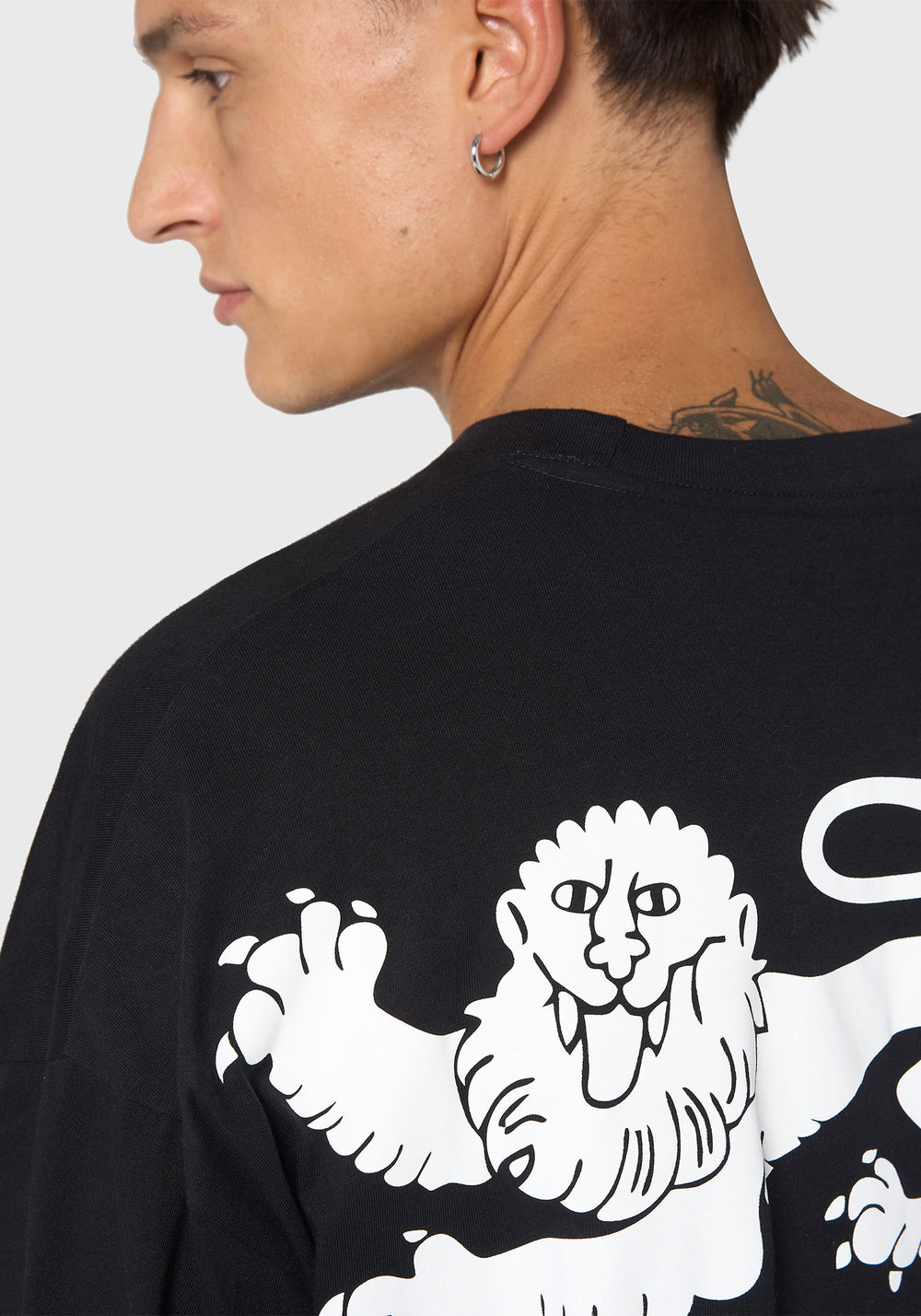 Camiseta Yocaen - SAINT JAMES x AVNIER (NOIR)