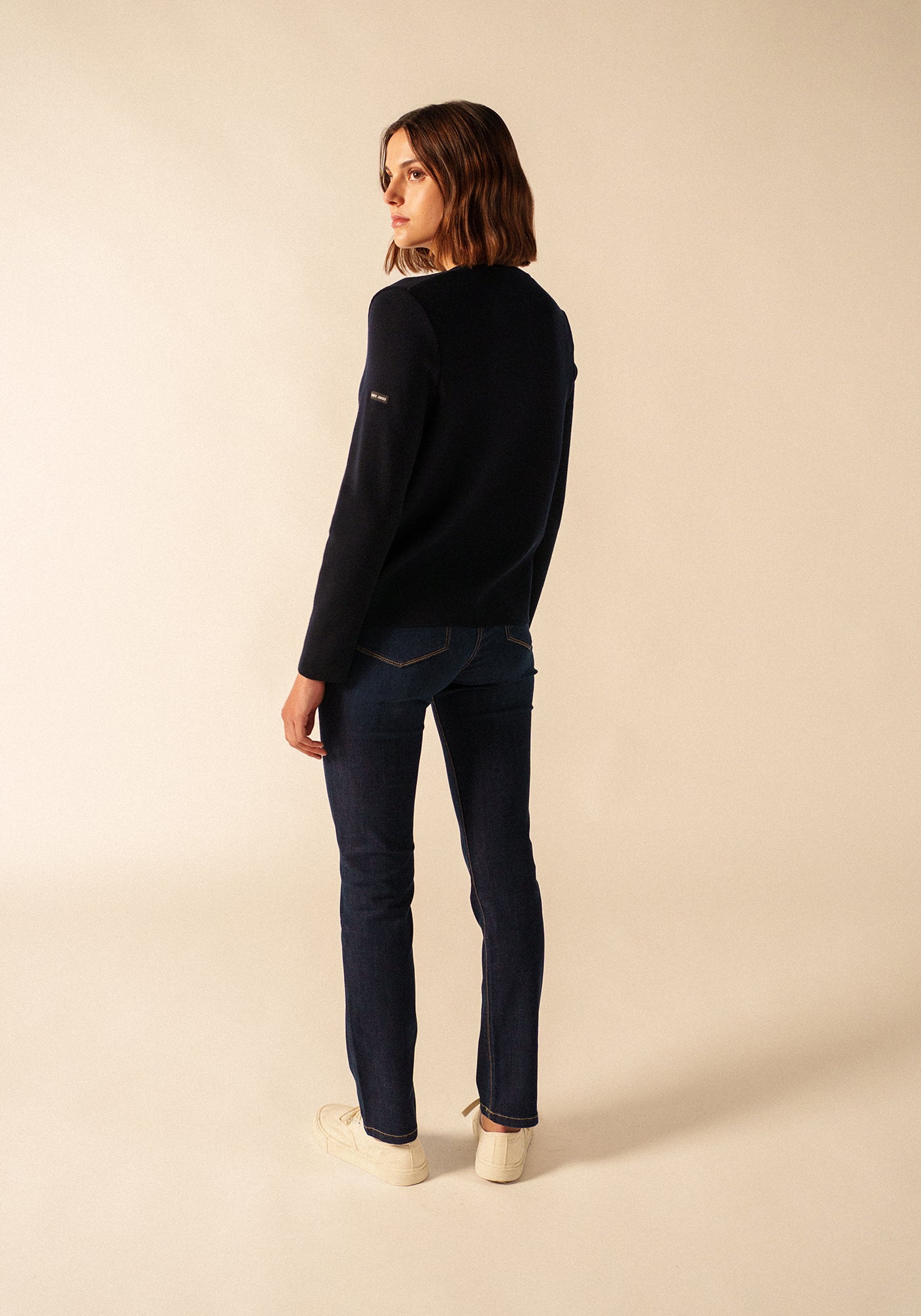 Rebeca Brévands (AZUL MARINO)