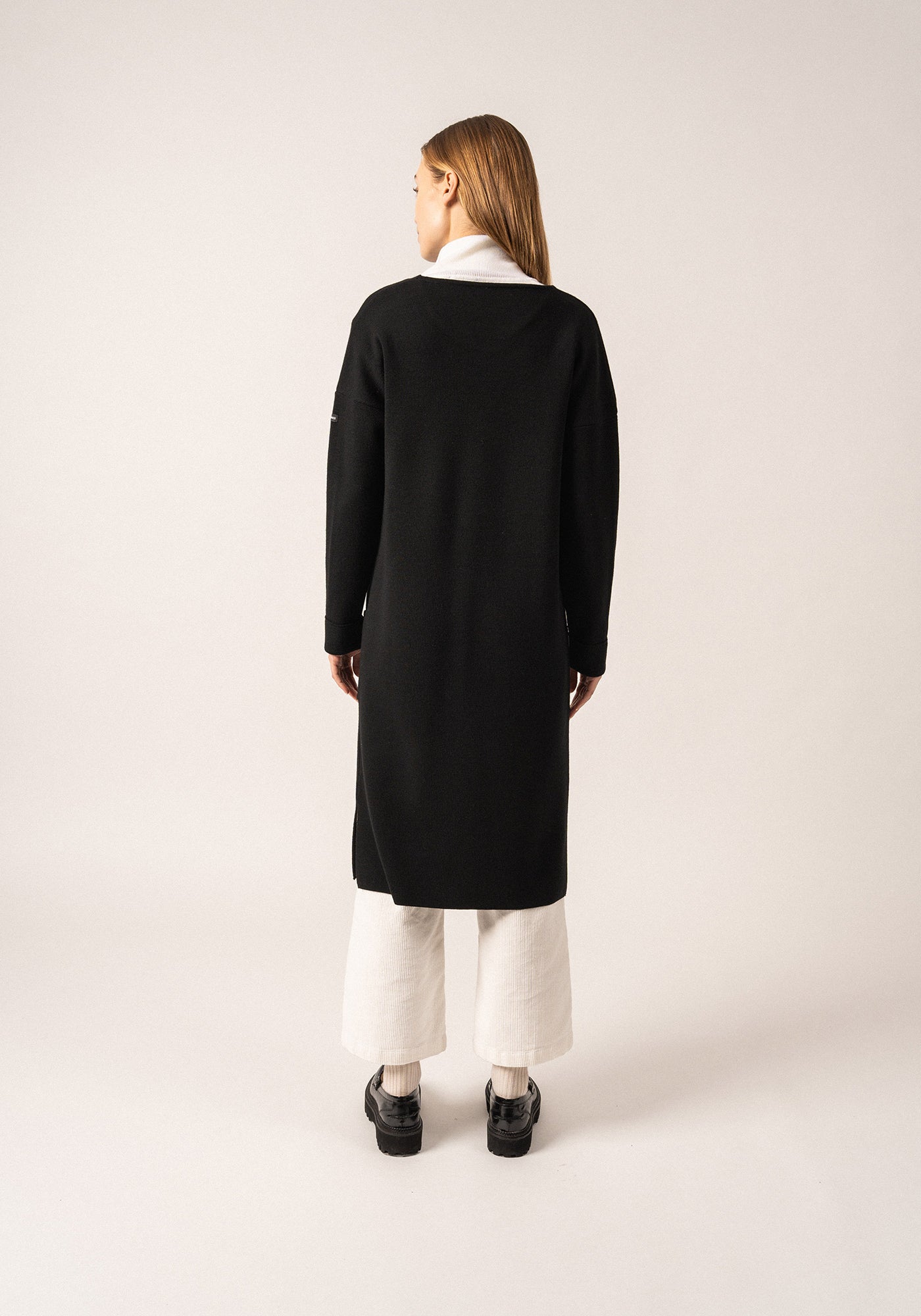 Cárdigan Cirrus x Isabelle Ballu (NOIR/ECUME)