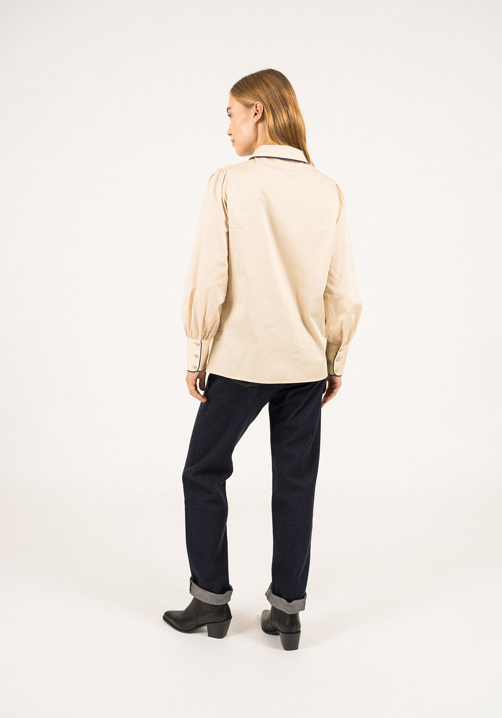 Blusa Automne x Ma Reine (BEIGE/MARINE)