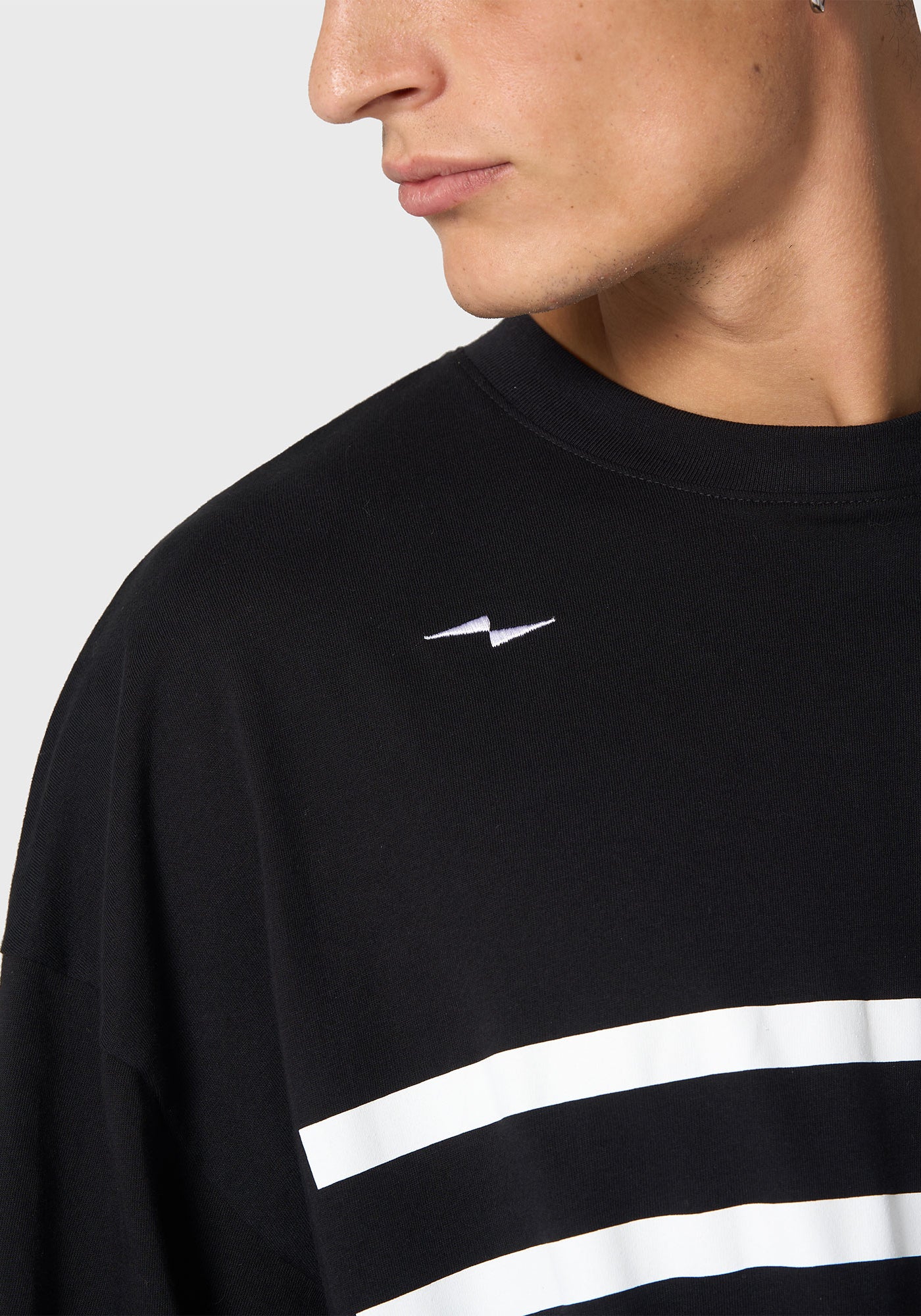 Camiseta Yocaen - SAINT JAMES x AVNIER (NOIR)