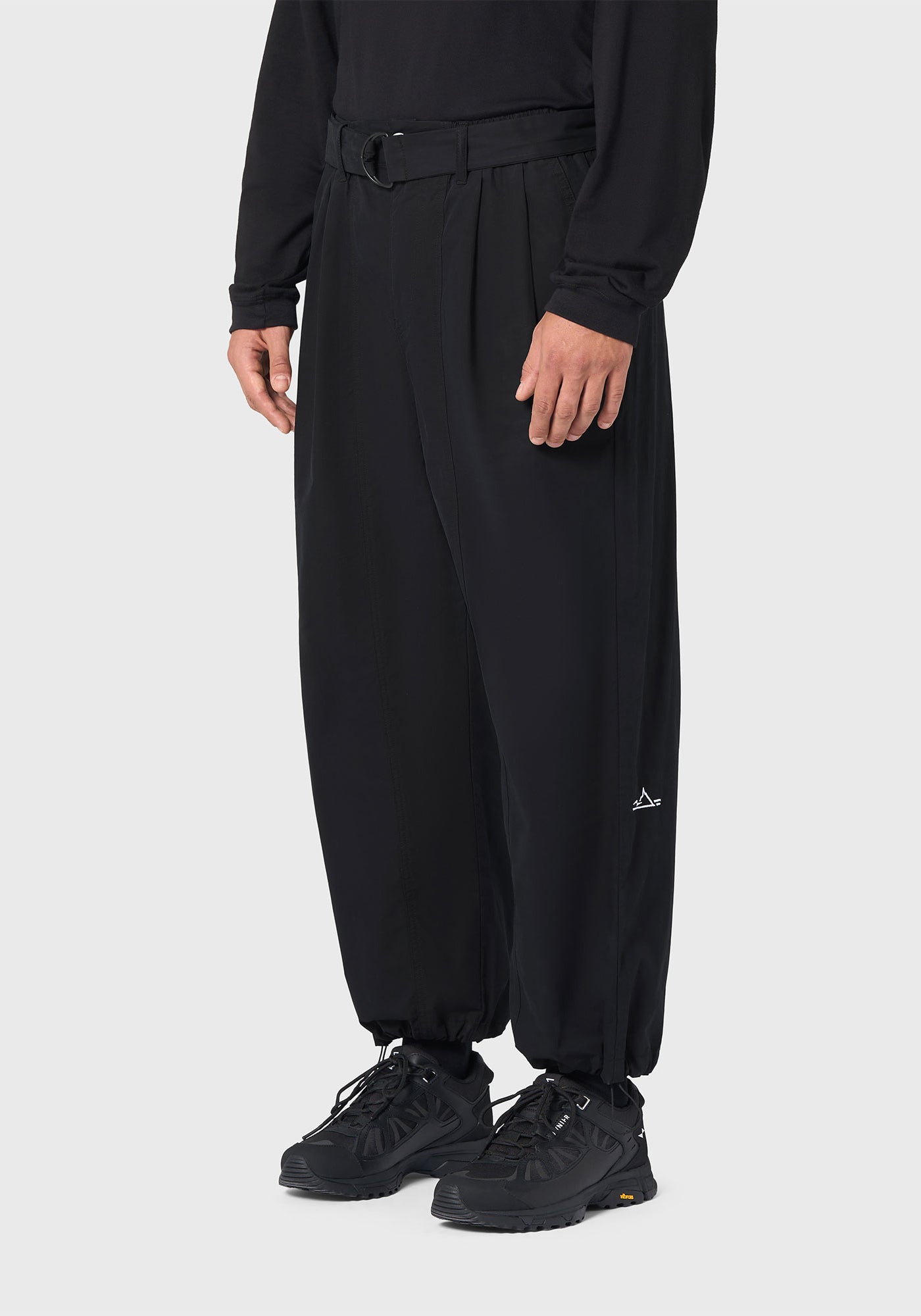 Pantalones Housaka - SAINT JAMES x AVNIER (NOIR)